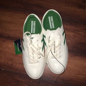 NWT Tretorn shoes in white and green sz8.5